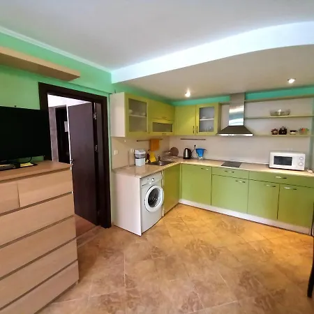 Lovely Nest With Glass Veranda Apartment