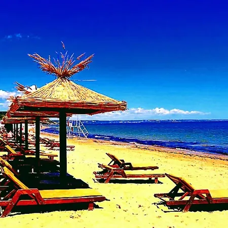 Lovely Nest With Glass Veranda Apartment *