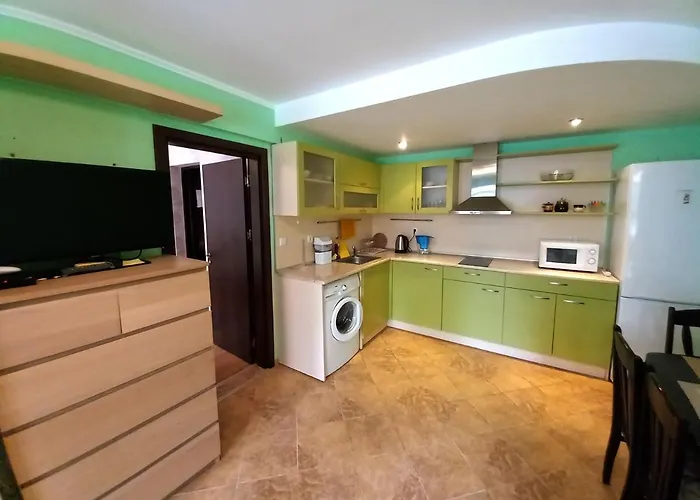 Lovely Nest With Glass Veranda Apartment