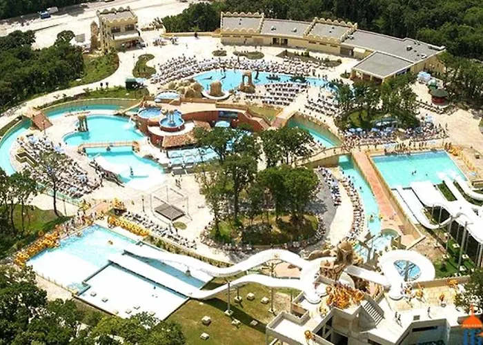 Lovely Nest With Glass Veranda Apartment *